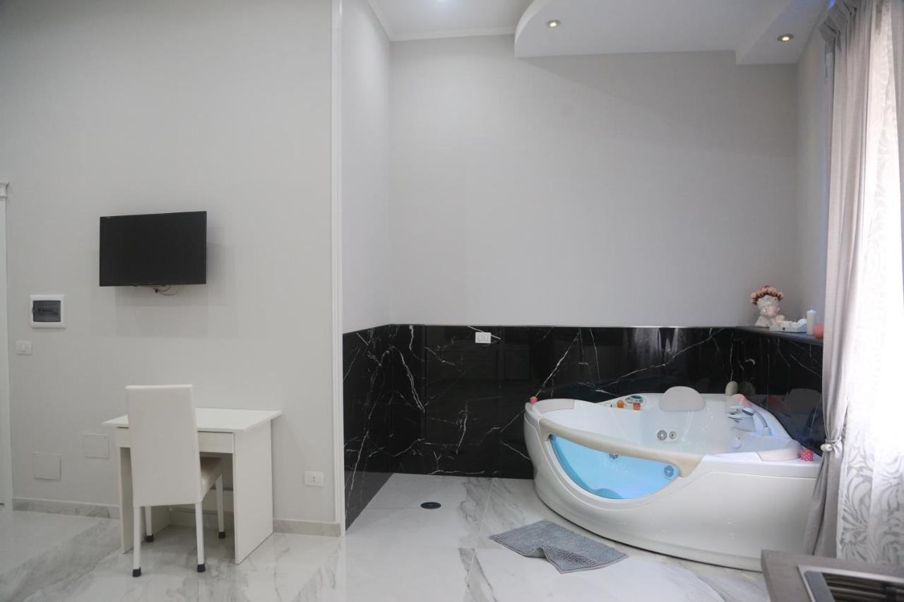 Opera Home Napoli ภายนอก รูปภาพ
