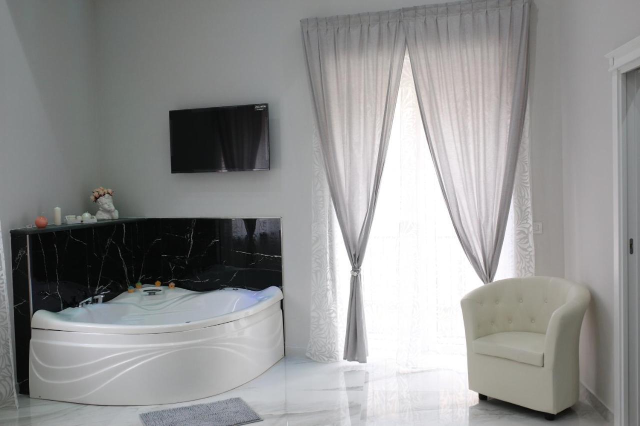 Opera Home Napoli ภายนอก รูปภาพ