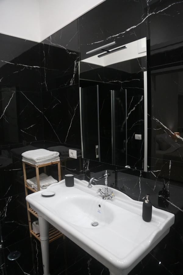 Opera Home Napoli ภายนอก รูปภาพ