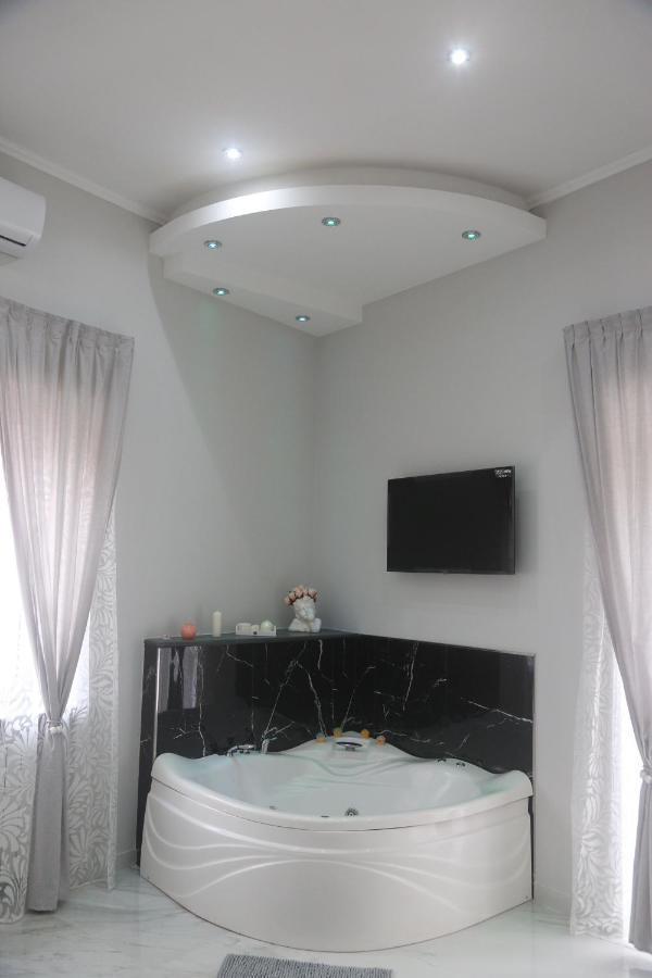 Opera Home Napoli ภายนอก รูปภาพ